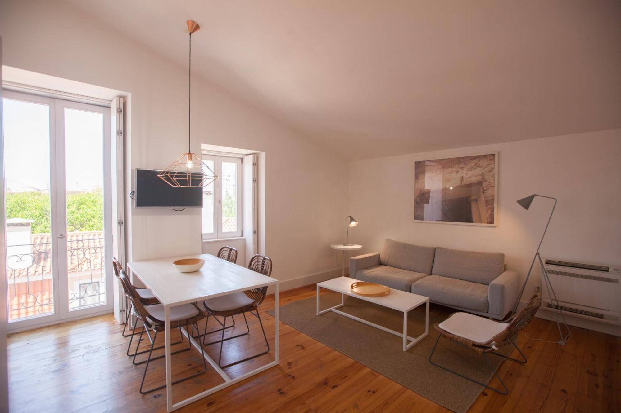 Apartment Flh S Bento Minimalist Luminous Flat